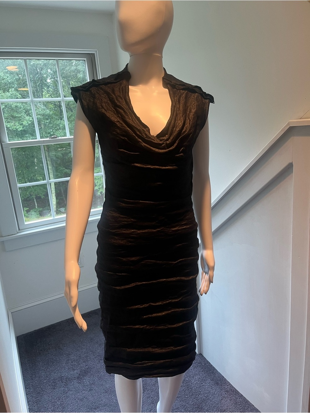 Lanvin by Alber ELbaz
metallic raw edges cocktail dress size FR 40 vintage